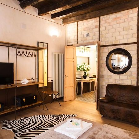 Q Flats Apartment Cagliari Ngoại thất bức ảnh